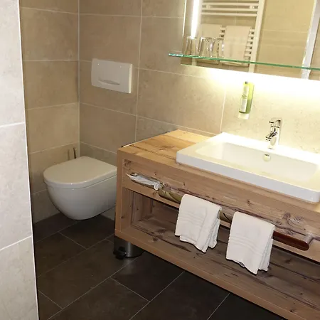 Gletschergarten Hotel 3*