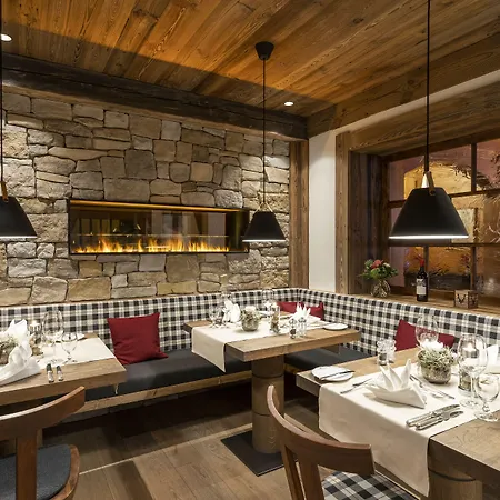 Gletschergarten Hotel 3*