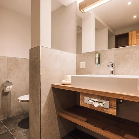 Gletschergarten Otel 3*